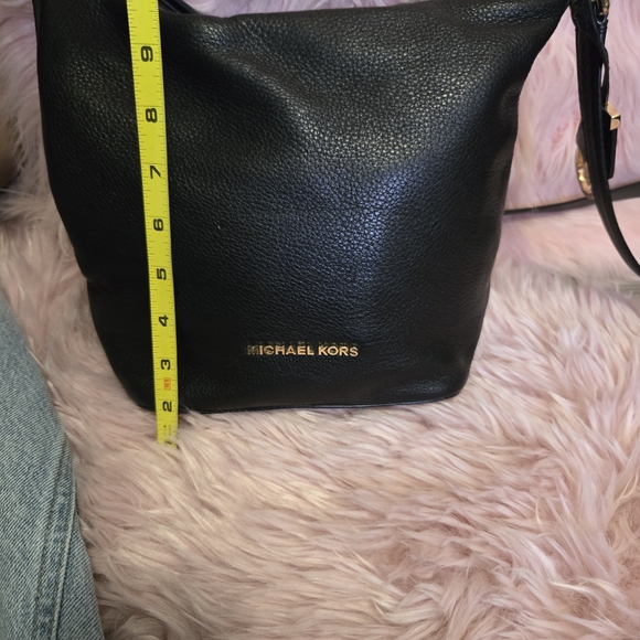 Michael Kors Black Leather Shoulder Bag - Picture 2 of 5